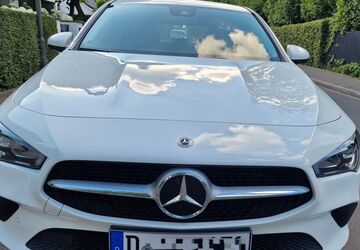 Mercedes-Benz 200 62.533 km 22.200 &euro; Düsseldorf 40593