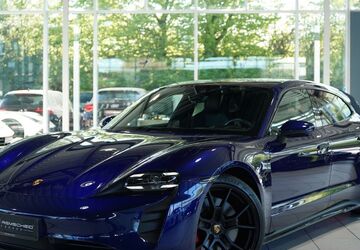 Porsche Taycan 50.000 km 71.900 &euro; Remscheid/NRW 42855