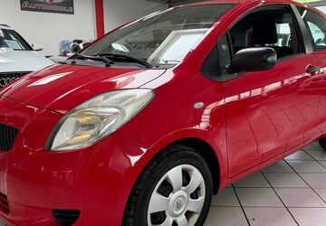 Toyota Yaris 120.000 km 2.990 &euro; Leverkusen 51371