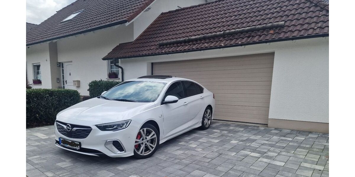 Opel Insignia 93.000 km 23.250 &euro; Kierspe 58566