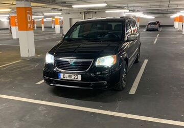 Lancia Voyager 125.800 km 14.900 &euro; Düsseldorf 40549