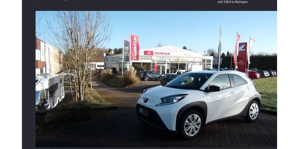 Toyota Aygo (X) 8.690 km 14.499 &euro; Ratingen 40882