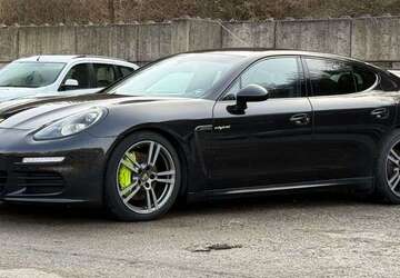 Porsche Panamera 175.869 km 25.000 &euro; Engelskirchen 51766
