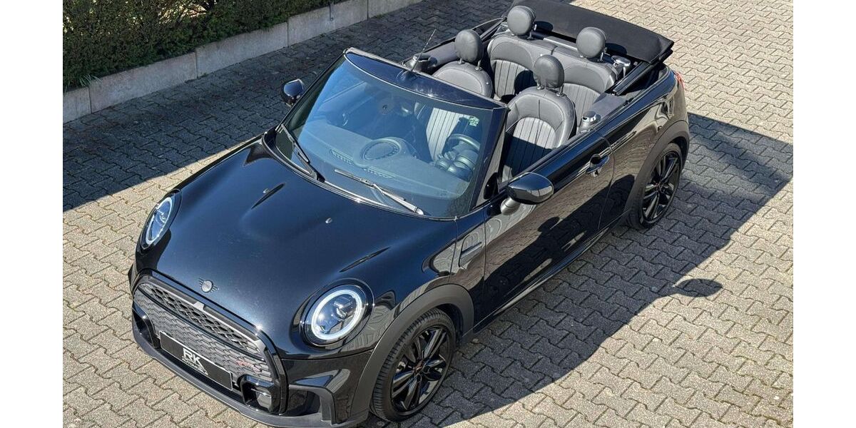 Mini John Cooper Works Cabrio 9.954 km 27.500 &euro; Solingen 42651