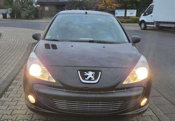 Peugeot 206 193.267 km 2.900 &euro; Derendorf (Düsseldorf) 40476